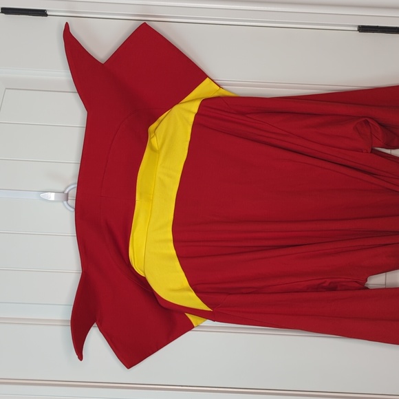 Doctor Strange Cloak Robe Costume Size 2XL/3XL Marvel Gear + Goods Loot Crate - Picture 4 of 4